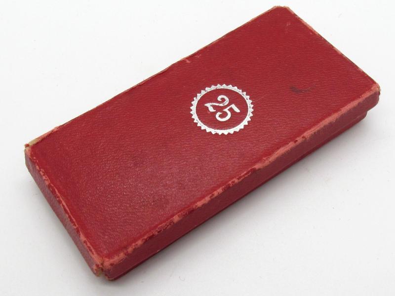 Cased 'Treudienst Ehrenzeichen 25'