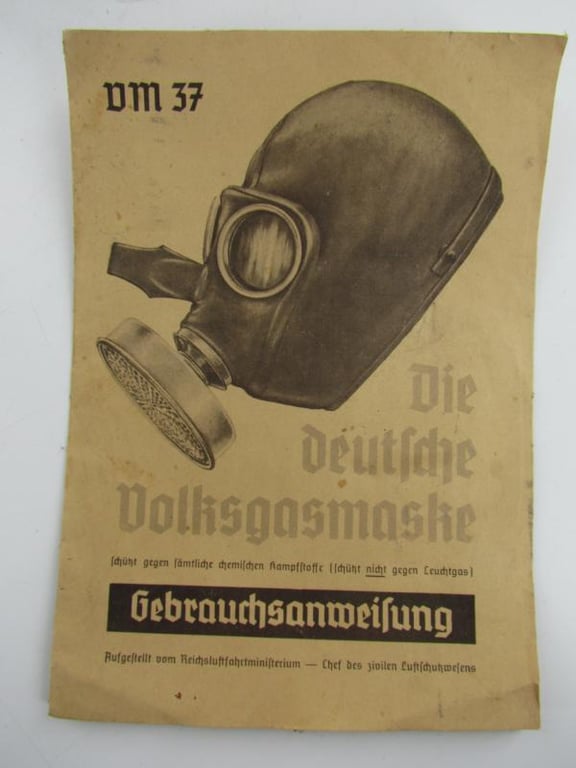 German Civilian Gasmask ( Volksgasmaske ) in Canister