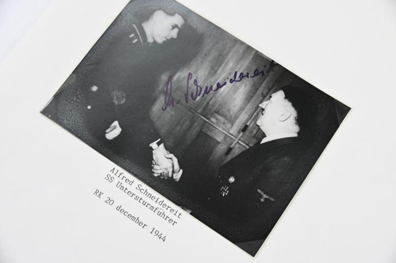 Signature of Waffen-SS Knight's Cross Recipient 'Alfred Schneidereit'