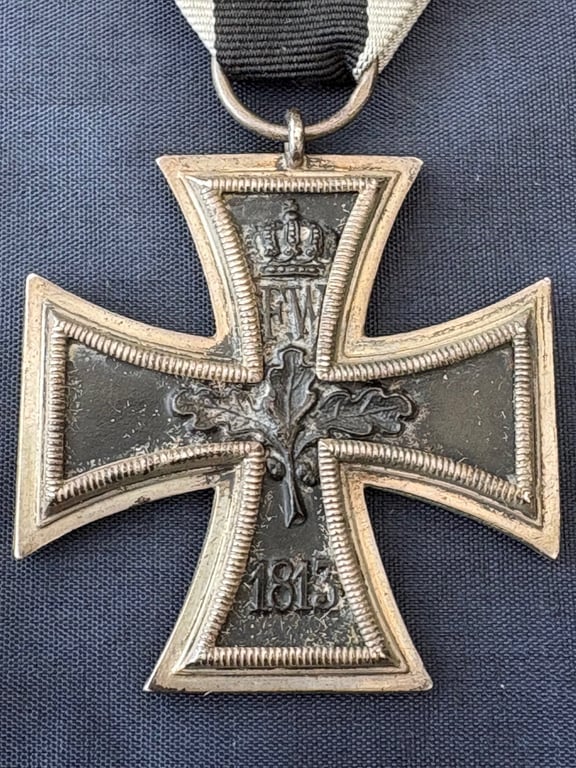 ORIGINAL GERMAN WWI CASED IRON CROSS 2ND CLASS, KIA.