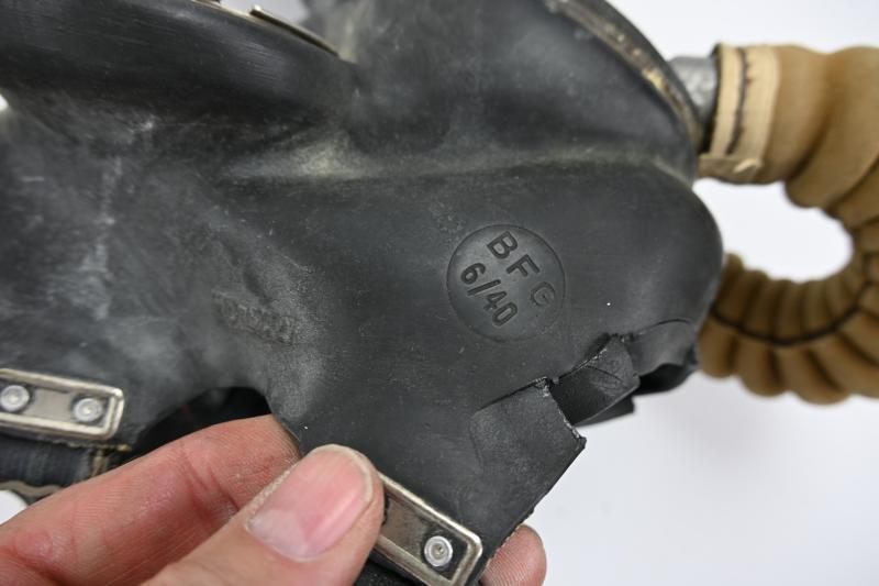 British WW2 Gasmask Set in Carrying Bag