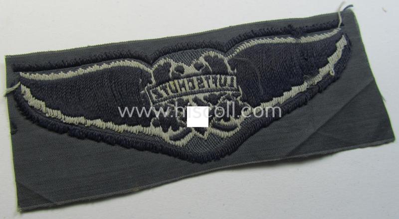 Attractive - and scarcely encountered! - EM- (ie. NCO-) pattern, so-called: 'Luftschutz' (ie. RLB-) cap-badge (ie. 'Mützenabzeichen') as executed in so-called: 'BeVo'-weave-pattern and that comes in a 'virtually mint- ie. unissued' condition