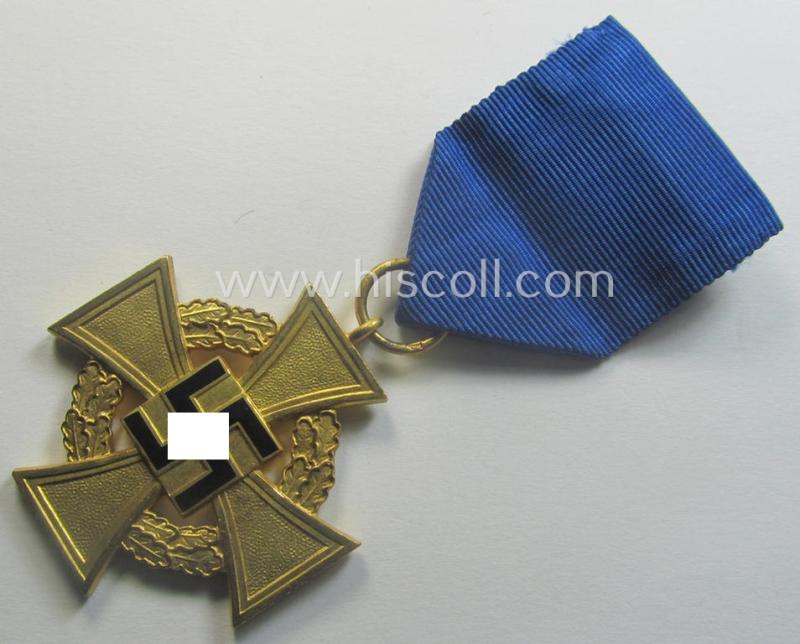 'Treuedienst Ehrenzeichen 1. Klasse' that comes stored in its maker- (ie. 'Deschler & Sohn'-) marked- and/or 'Zellstoff'-based pouch and that comes with a (never before seen!) accompanying post-card