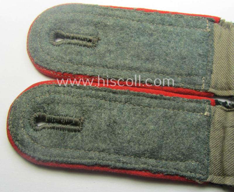 Pair of WH (Heeres) early-war-period- (ie. 'M40'-pattern) NCO-type shoulderstraps as was intended for usage by an: 'Unterwachtmeister eines (Sturm)Art.-Abts. o. Rgts.'