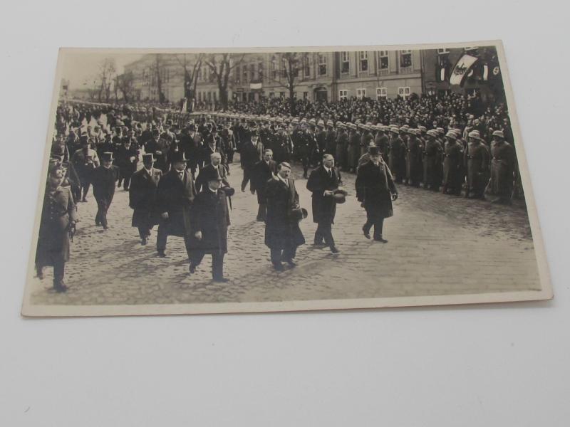 Postcard : Adolf with entourage ( Potsdam 1933 )