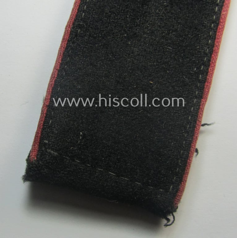 Single, WH (Heeres) early- (ie. pre-) war period, EM-type shoulderstrap (as was specifically intended to be used on the black-coloured, 'wrap-around'-styled 'Panzer'-tunics: 'Soldat der Panzer-Trpn.'