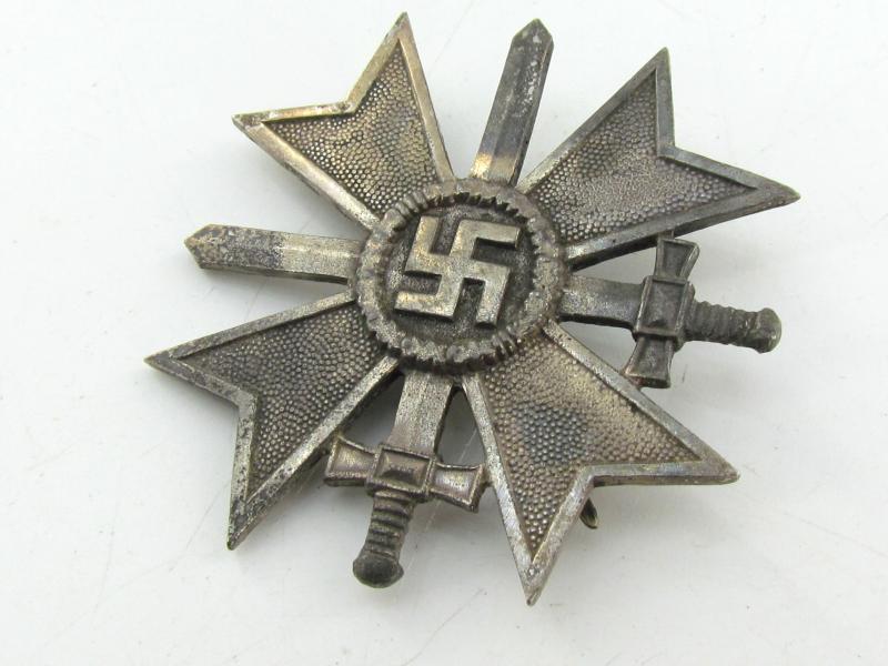 KVK 1.klasse (Kriegsverdienstkreuz 1. klasse mit Schwertern) Marked "21"