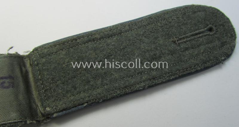 Single - I deem mid-war-period - so-called: 'M41 o. M43'-pattern, WH (Heeres) NCO-type shoulderstrap as piped in the light-blue-coloured branchcolour as was intended for usage by an: 'Uffz. der Nachschub-Truppen'