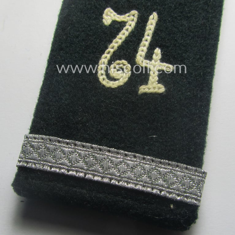 Single - and actually not that often seen! - WH (Heeres) EM-type (ie. 'M36-/M40'-pattern- and 'pointed styled') 'cyphered' shoulderstrap as was intended for usage by an: 'Soldat u. Uffz.-Anwärter des Infanterie-Rgts. 74'