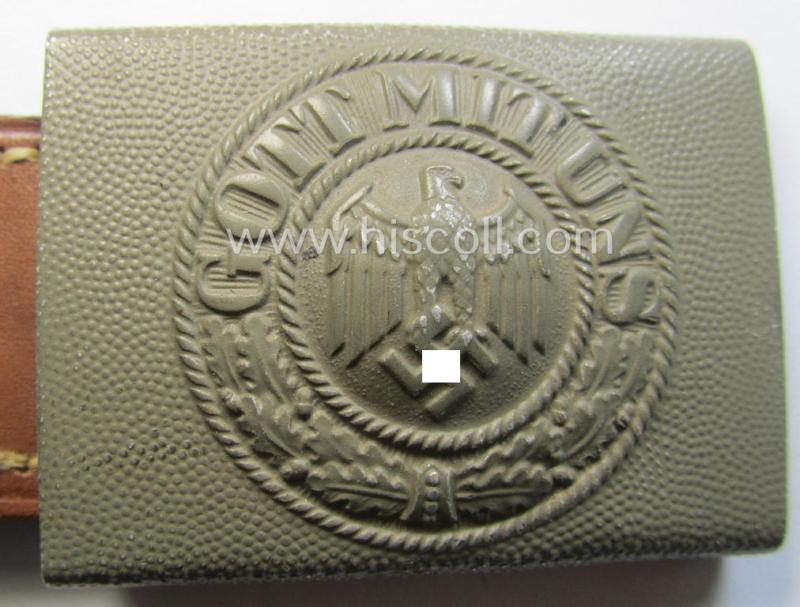 WH (Heeres) 'standard-pattern', field-grey-toned- and aluminium-based belt-buckle being a maker- (ie. 'R. Sieper & Söhne'-) marked- and/or: '1938'-dated example that comes mounted onto its leather-based tab