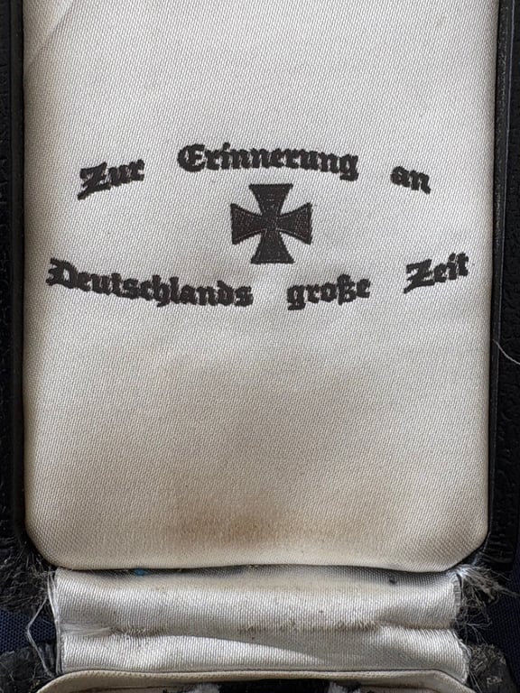 ORIGINAL GERMAN WWI CASED IRON CROSS 2ND CLASS, KIA.