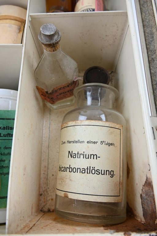 German LS Large Home Medical Box