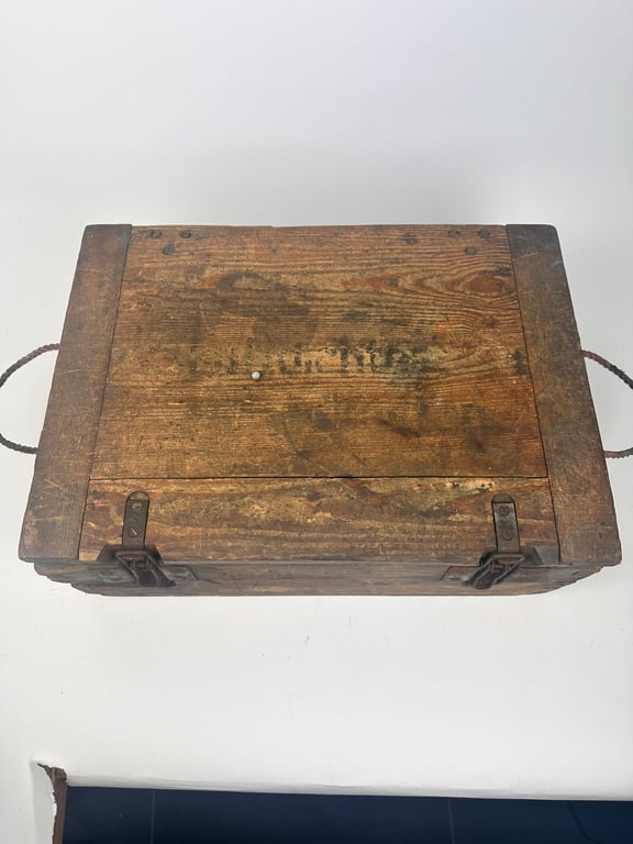 Luftdichter Patronenkasten B 75 Gewehrgranaten