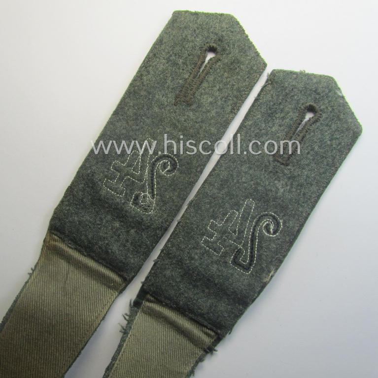 Superb pair of WH (Heeres), 'cyphered' EM-type shoulderstraps: 'Soldat des Pionier-Btls. 24'