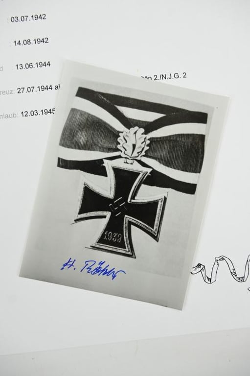 Signature of Luftwaffe KC Recipient 'Heinz Rökker'
