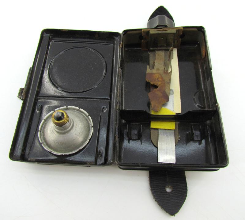 Wehrmacht issue Daimon flashlight