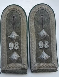 WH pair of Gebirgsjäger M43 straps to NCO...