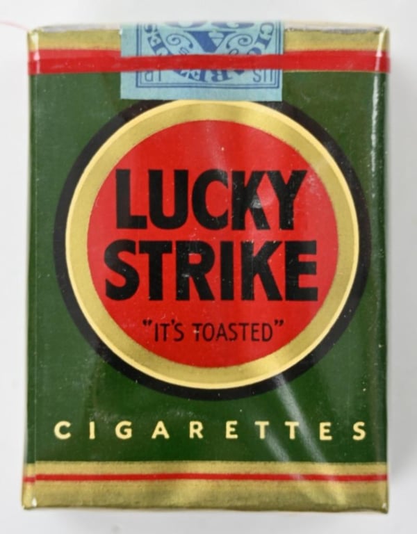 US WW2 Package of Lucky Strike Cigarets