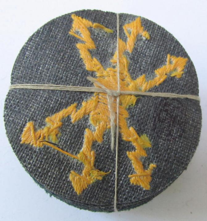 Attractive, WH (Heeres) so-called: trade- and/or special career arm-insignia, as was intended for a: 'Funkmeister', being a neatly hand-embroidered variant on darker-green-coloured wool
