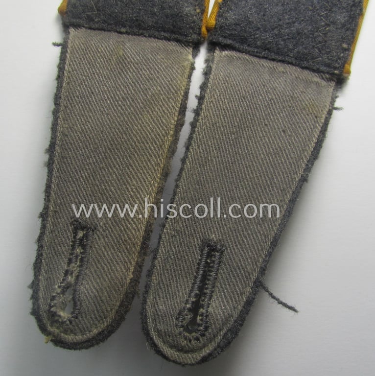 Moderately used- and/or worn, pair of WH (Luftwaffe) EM-type shoulderstraps as intended for usage by a: 'Soldat der Flieger- o. Fallschirmjäger-Trpn.'