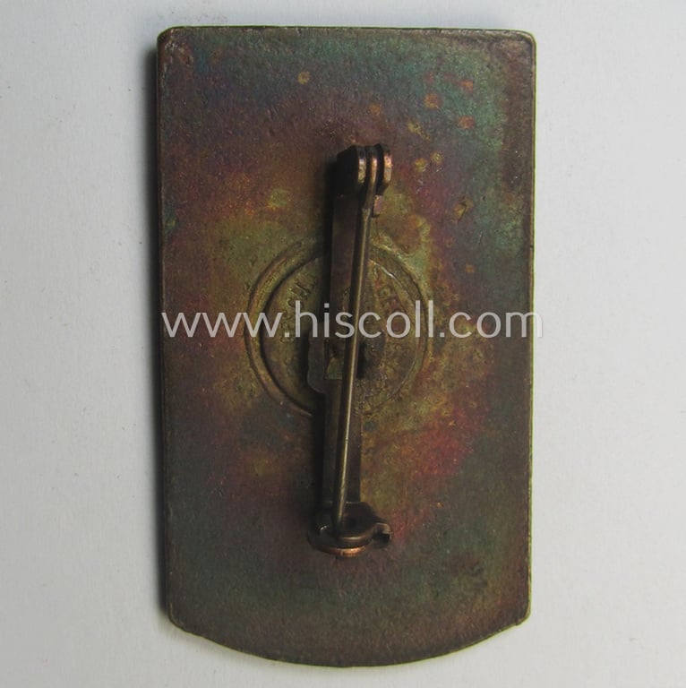 Reddish-bronze-toned, HJ- (ie.'Hitlerjugend'-) related 'tinnie' (ie. 'Veranstaltungsabzeichen') being a non-maker-marked example that is showing the text: '1. Franken-Ostmark Treffen - Nürnberg - 22.23.7.1933'