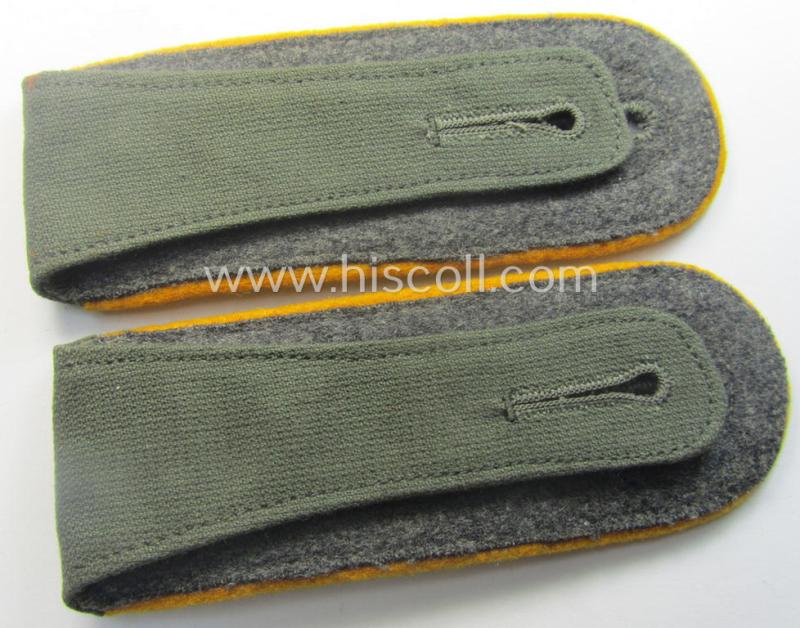 Pair of early-period- (ie. 'Reichswehr'), WH (Heeres) 'cyphered' NCO-type shoulderstraps, as executed in neat 'rib-cord'-like linnen as was specifically intended for an: 'Oberfeldwebel des Kavallerie o. Reiter-Rgts. 16'