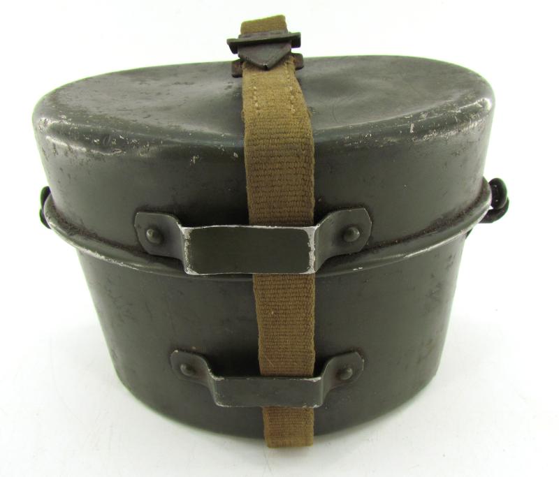 German reissued Italian messkit with Webbing Strap