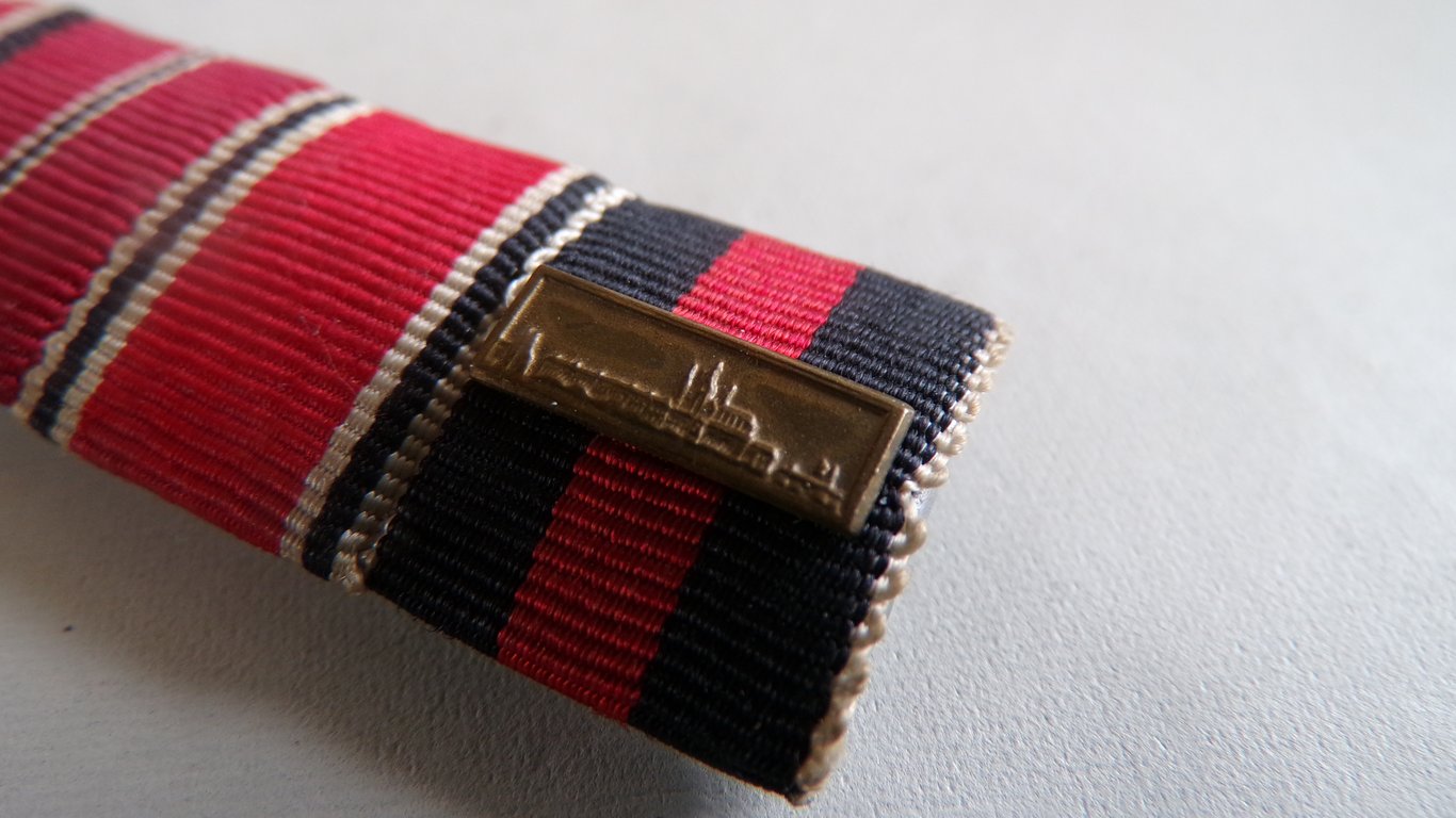 4-piece ribbon bar (ordenspange)