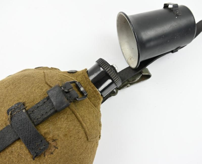 German WH M31 1 Liter Canteen