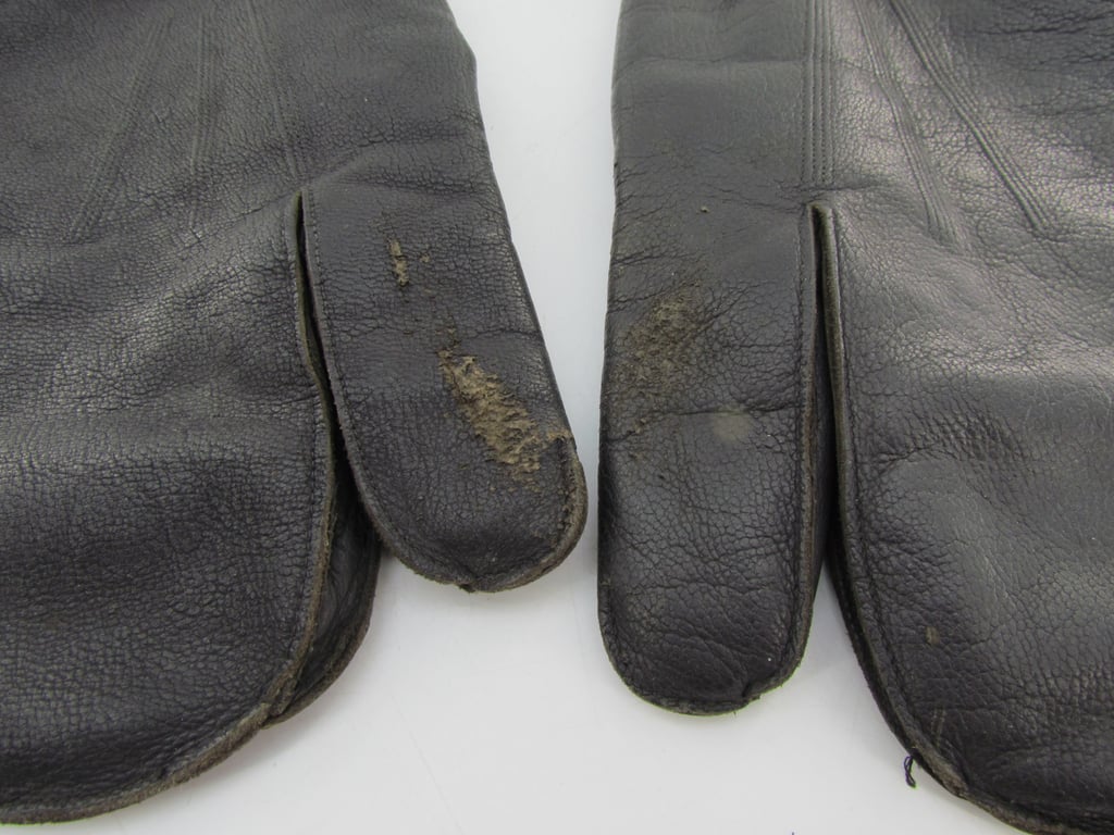 Early Luftwaffe Kradmelder Leather Gloves – L.B.A. 39 – Unit Marked