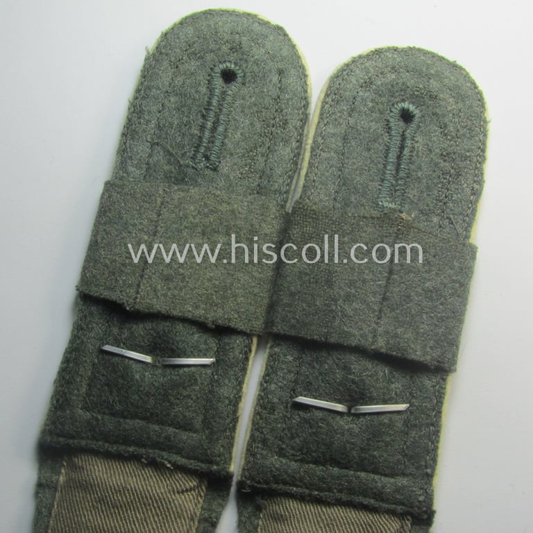 Superb, pair of WH (Heeres) infantry-related NCO-type shoulderstraps (that came with its accompanying 'Überschube'-pair!) as intended for a: 'Feldwebel des Landesschützen-Bataillons 446'