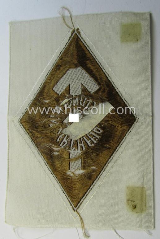 Attractive, HJ- (ie. 'Hitlerjugend') 'Leistungsabzeichen in Bronze in Stoff' (or: cloth bronze-class youth sports'-badge) as executed in the: 'BeVo'-weave pattern that has lost its (once-attached)  'RzM'-etiket
