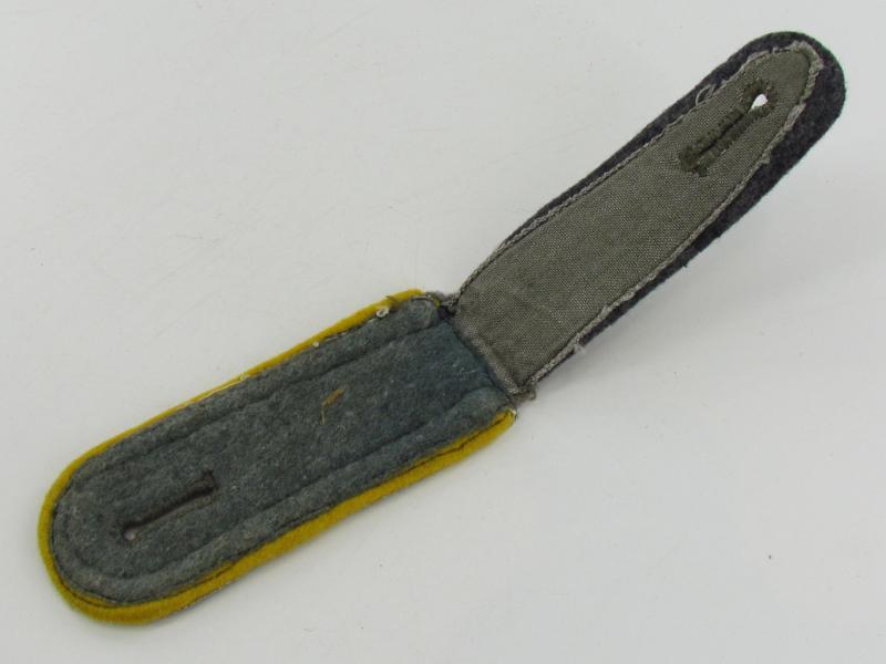 Single Luftwaffe NCO shoulder board