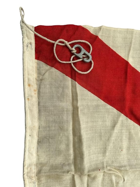 International Ships Signal Flag ' V '