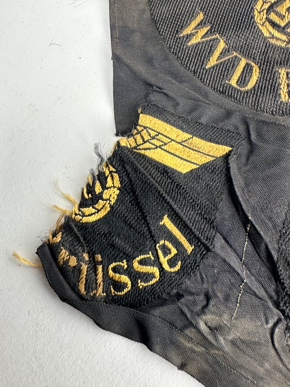 'Deutsche Reichsbahn' BeVo-gewoven 'WVD Brüssel' and 'HVD Brüssel' Emblem