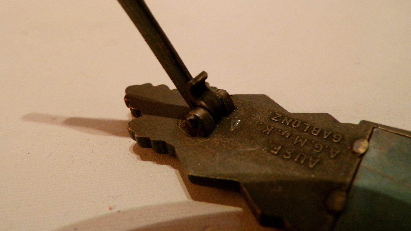 Nahkampfspange in Bronze