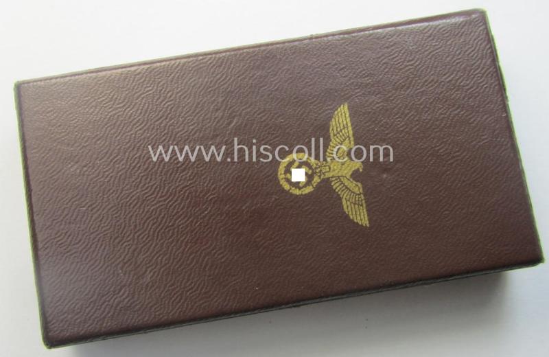 'N.S.D.A.P. D.A. in Bronze' (ie. '3. Stufe für 10 Jahre t. D.') being a non-maker-marked example that comes stored with its accompanying miniature(!) in its typical two-pieced 'RzM M1/52'-marked etui