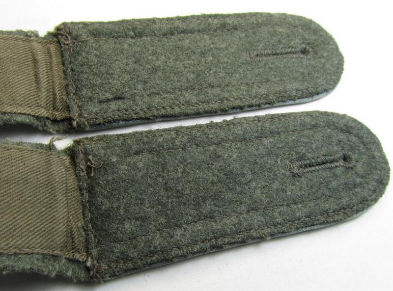 Attractive - and fully matching! - pair of so-called: 'M-43-pattern', WH (Heeres) NCO-type shoulderstraps as was specifically intended for - and/or moderately worn by! - an: 'Unteroffizier eines Nachschub-Abteilungs o. Regiments'