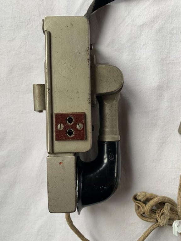 FF33 Breast Microphone -1939-