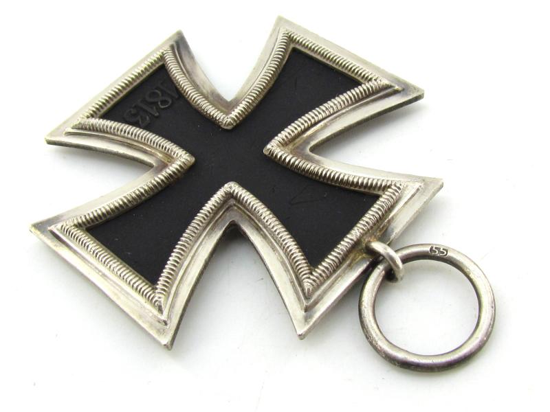 WWII Iron Cross Second Class ( EK2 ) maker 55