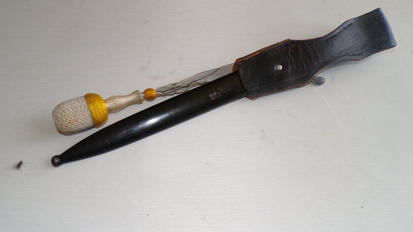 KS98 Dress Bayonet with Cav / Art Portepee