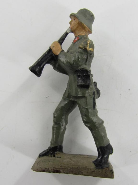 17 x Lineol Wehrmacht 4 cm Marching musicians....Rare