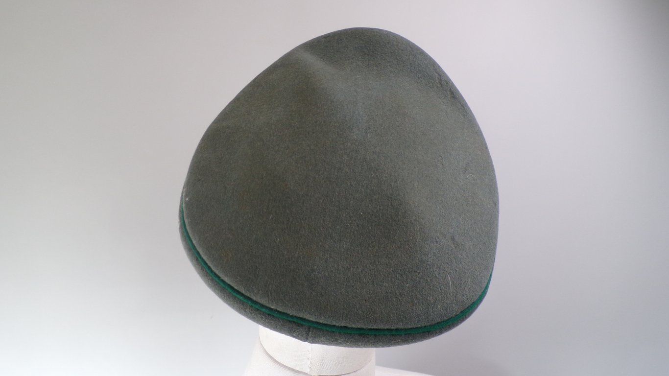 Jäger Schirmmütze by Erel