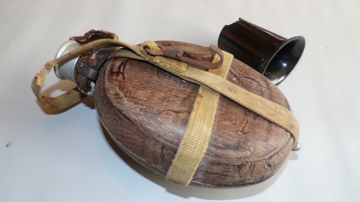 Wehrmacht M31 "Coconut" Canteen