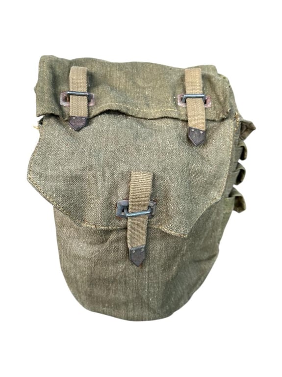 Late-war Pioneer Combat Assault Pouch Set