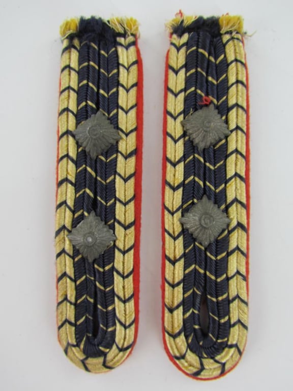 Reichsbahn Pay Group Shoulder Board Set