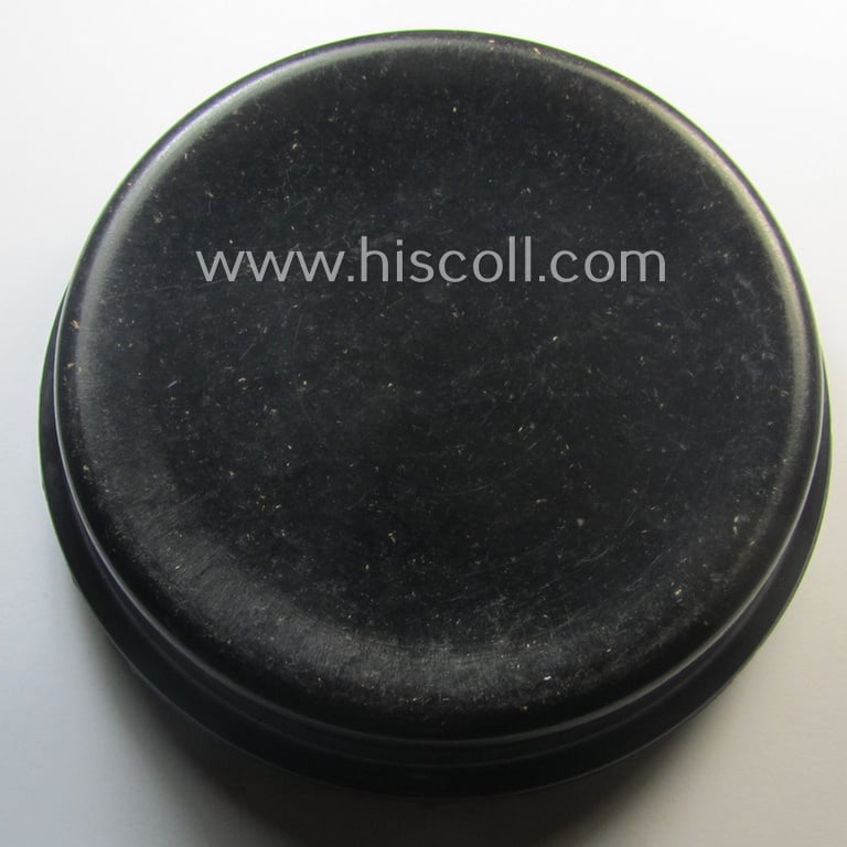 'Standard-issue'-type, WH 'Fettbuchse' (ie. fat-container) being an undamaged example as executed in black-coloured 'Bakelite'-based material