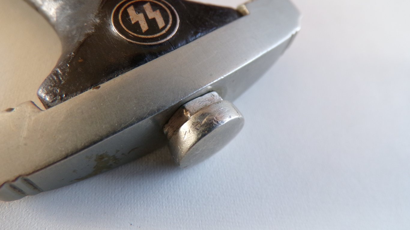 Early M33 SS Dagger by Herder