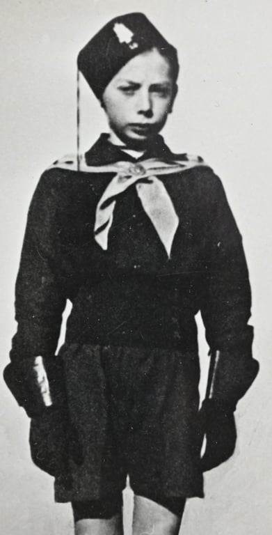 Italian WW2 Opera Nazionale Balilla Picture