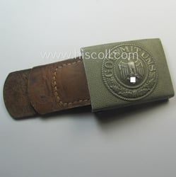 WH (Heeres) 'standard-pattern', field-grey-toned- and aluminium-based belt-buckle being...